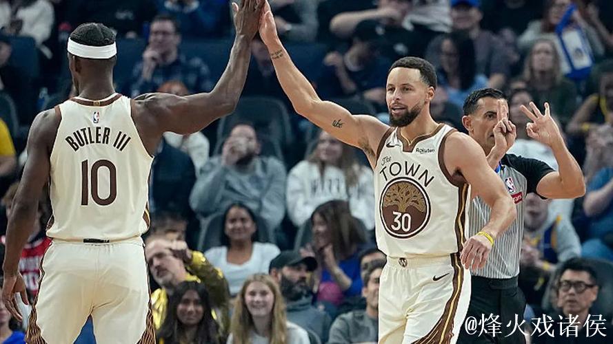 库里27+10德罗赞24分 勇士主场大胜送国王七连败