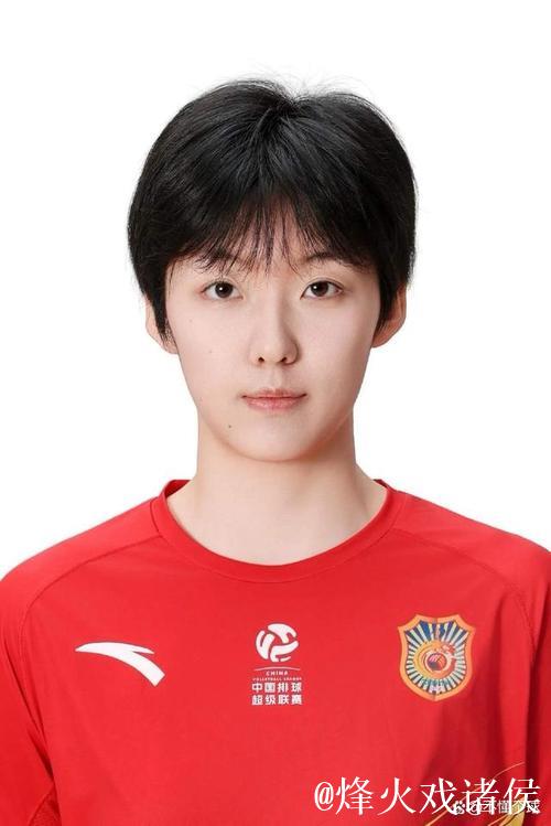 江苏女排惊现15岁新星！替补登场砍11分，逆风局力挽狂澜